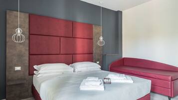 Superior-Doppel- oder -Zweibettzimmer | 1 Schlafzimmer, Minibar, Zimmersafe, Schreibtisch
