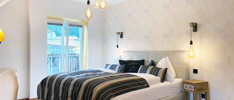 Departamento Deluxe, 1 habitación, vista a la montaña | Caja de seguridad en la habitación, wifi gratis y ropa de cama