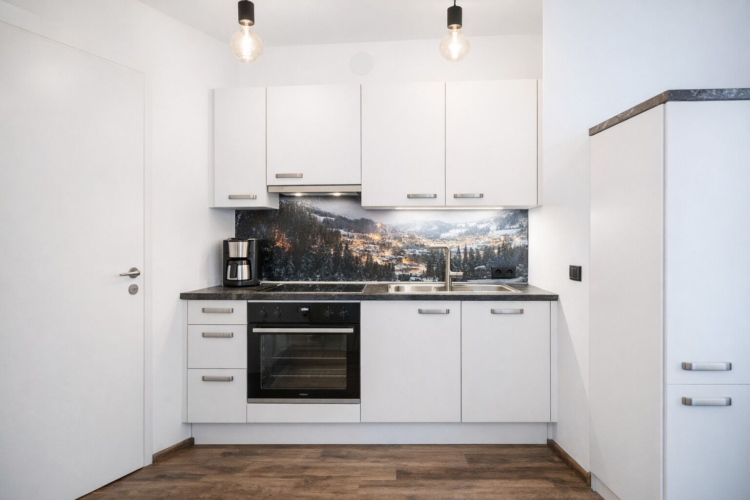 Design Apartment, 2 Bedrooms, Mountain View | Private kitchen | Fridge, microwave, stovetop, coffee/tea maker