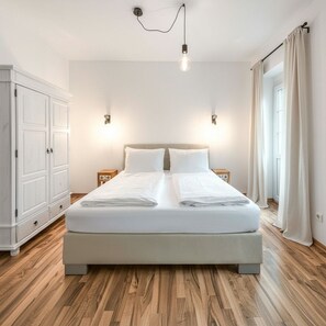 Studiosvit Deluxe | Värdeförvaringsskåp på rummet, gratis wi-fi och sängkläder