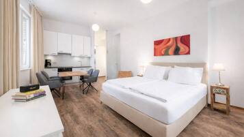 Classic Apartment, 2 Bedrooms | In-room safe, free WiFi, bed sheets