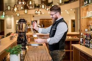 Bar (in der Unterkunft)