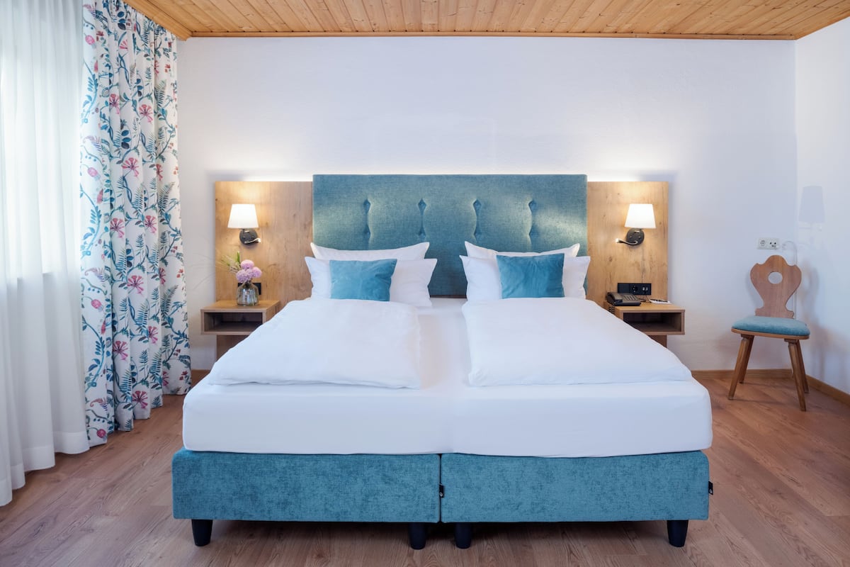 Classic Room | 1 bedroom, hypo-allergenic bedding, in-room safe, individually decorated
