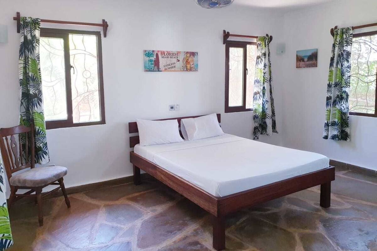 Deluxe Bungalow