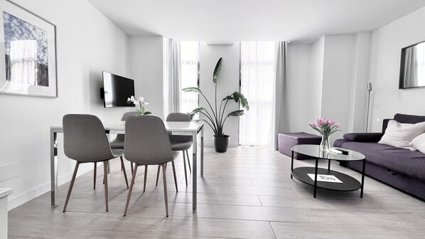 舒适顶层房, 独立浴室, 城市景观 (Picacho 2) | 酒廊