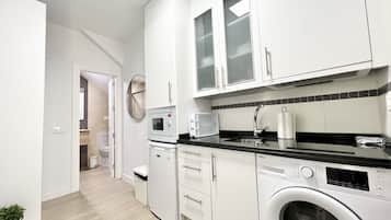 Basic Studio, Ensuite, City View (Picacho Bajo) | Shared kitchen