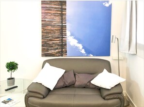 Basic Studio, Ensuite, City View (Picacho Bajo) | Interior