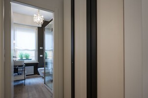 Double Room (4) | Bathroom | Shower, rainfall showerhead, free toiletries, hair dryer