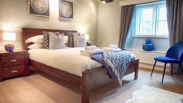 Luxury Cottage, Private Bathroom | 3 bedrooms