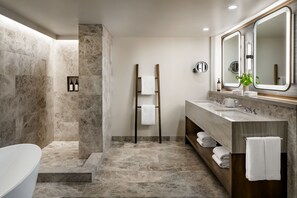 Separate bathtub and shower, deep-soaking bathtub, designer toiletries - Fairmont Kea Lani Maui Villa Experience (Kihei)