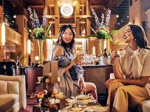 3 restaurants; breakfast, lunch and dinner served  - Fairmont Royal York Gold Experience (Toronto)
