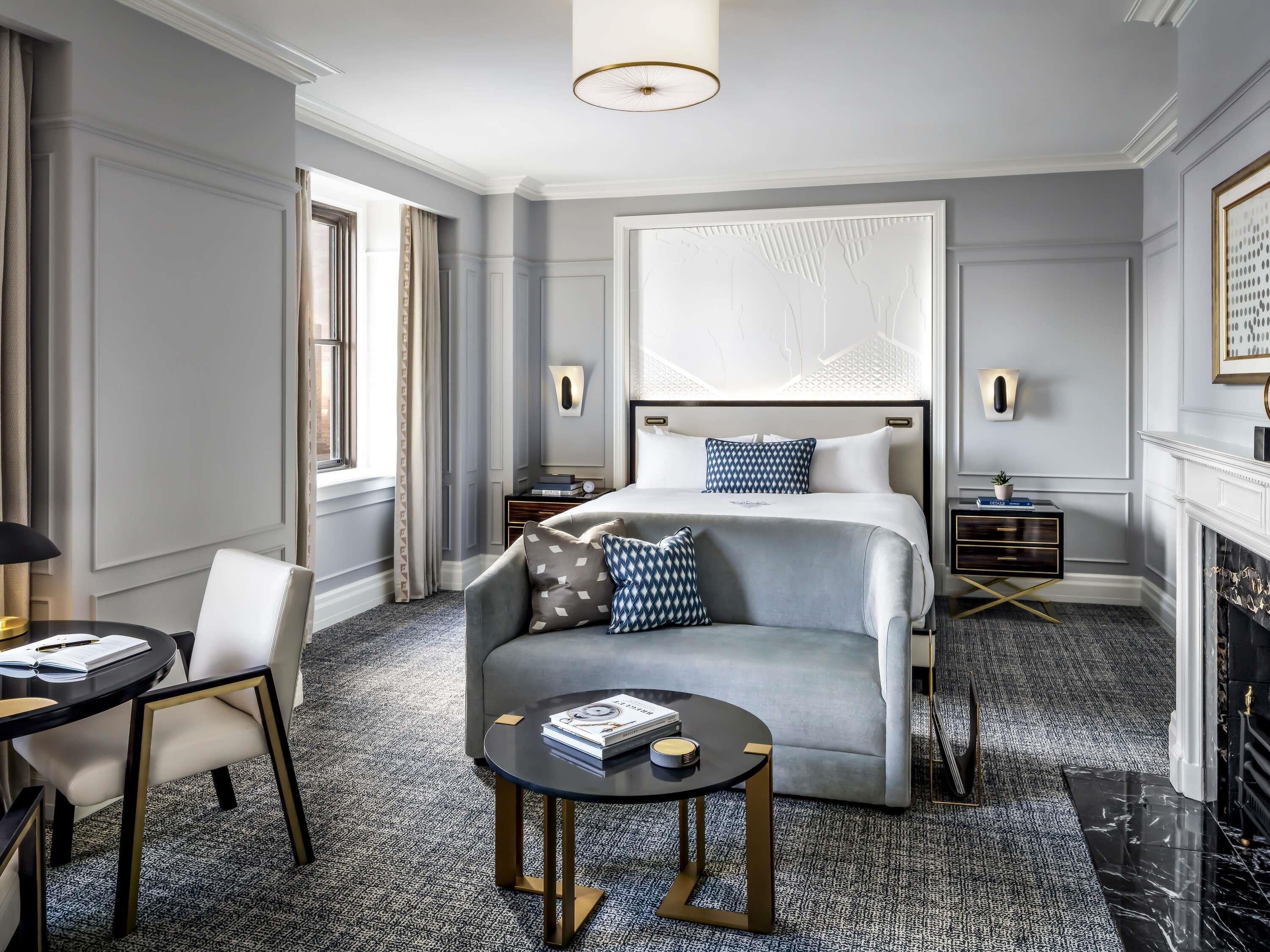 Fairmont Gold, Suíte estúdio, 1 cama King, para não fumantes, acesso ao Club Lounge | Edredons de pluma, frigobar, cofres nos quartos, escrivaninha