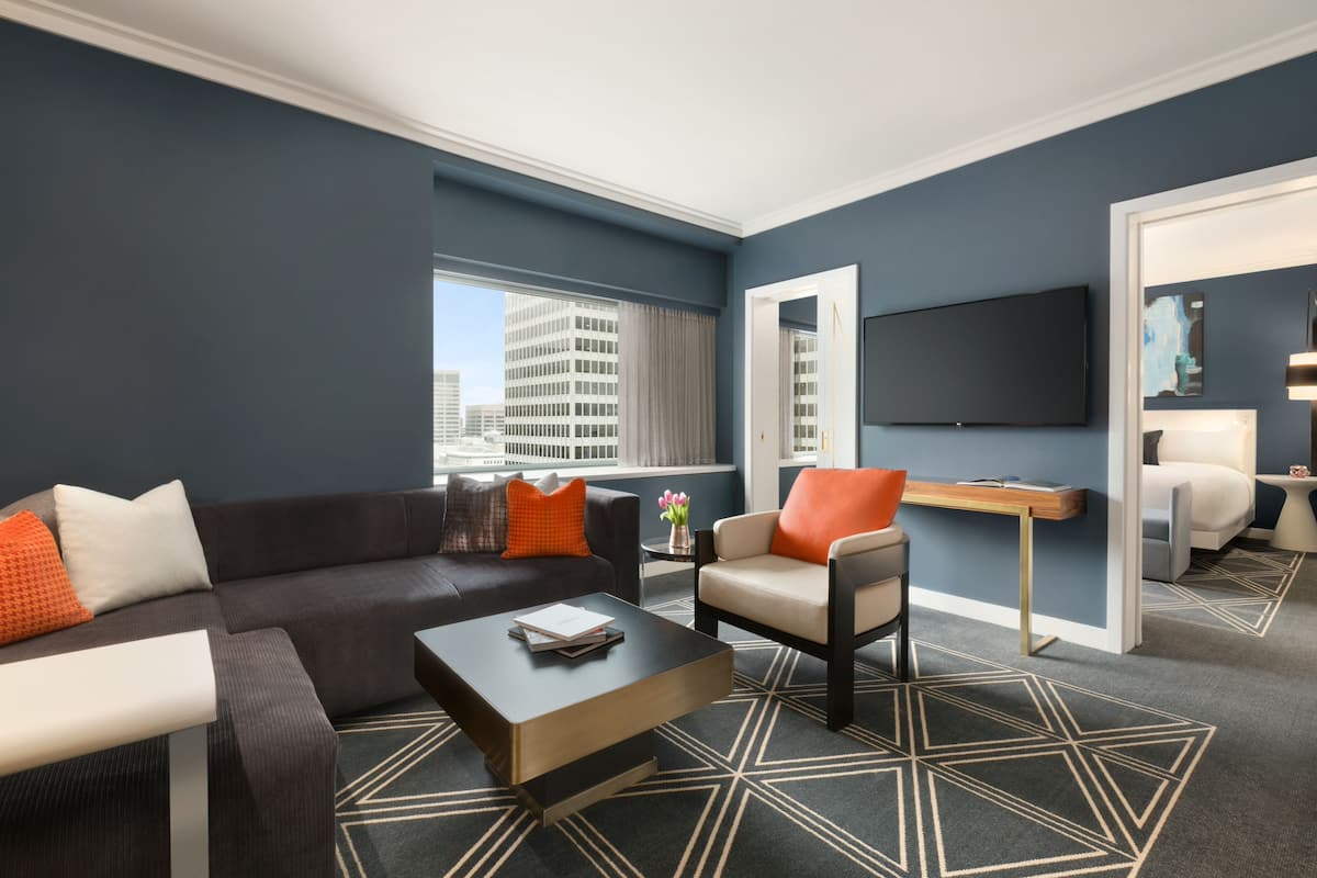 Fairmont Gold, Suite, 1 King Bed, Non Smoking