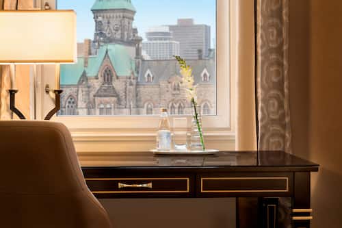 Premium bedding, pillowtop beds, minibar, in-room safe