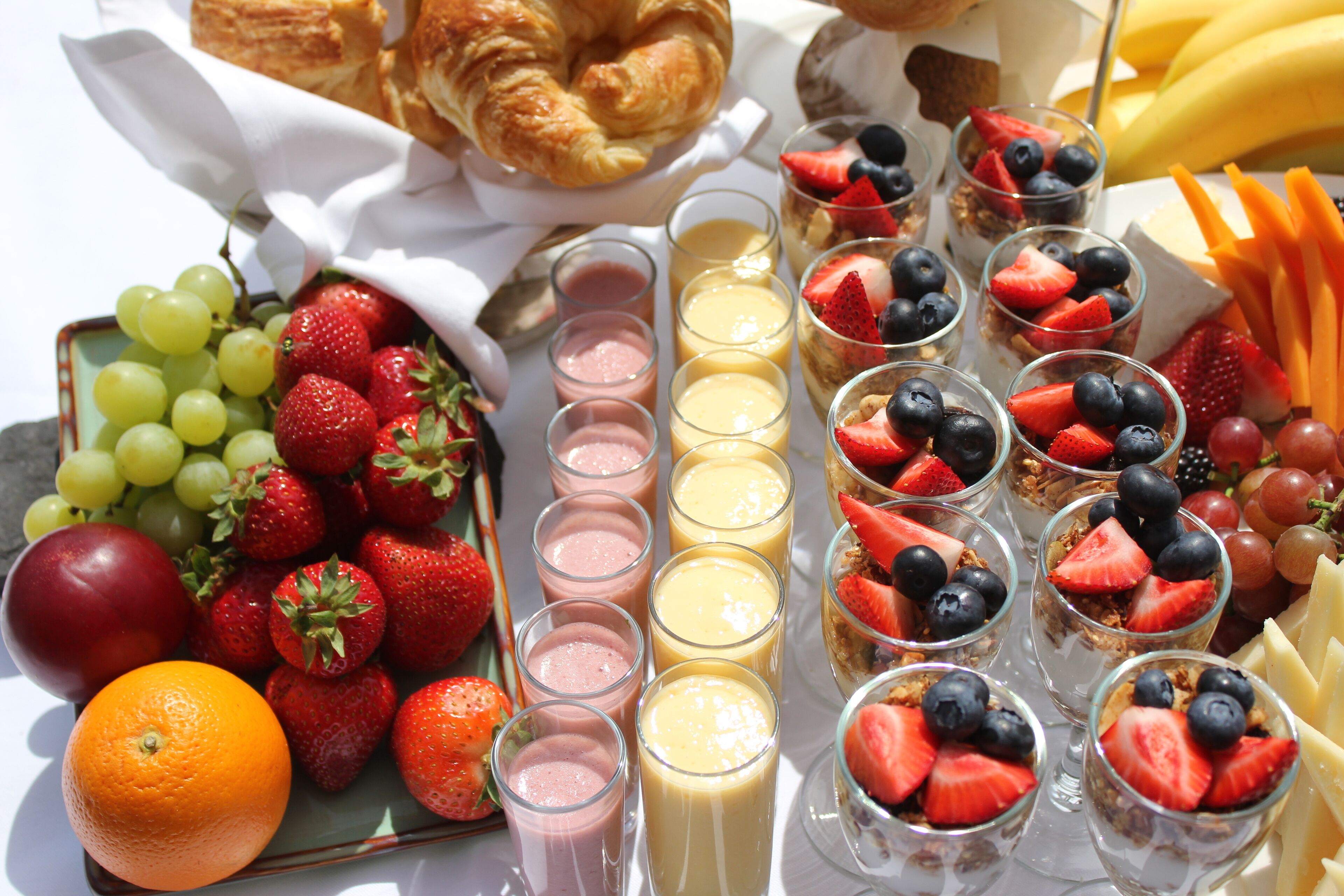 free daily self-service breakfast