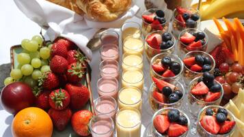 Free daily self-service breakfast