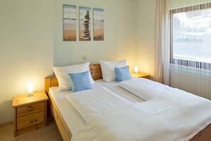 1 bedroom, in-room safe, WiFi, bed sheets