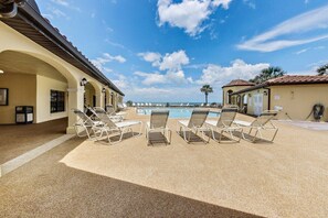 Pool - Beachside Penthouse with Ocean Views (Palm Coast)
