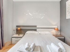 2 slaapkamers, een strijkplank/strijkijzer, gratis wifi