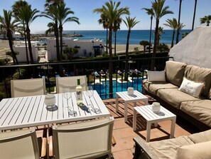 Outdoor dining - Marina Real Beach Front 2204 (Manilva)