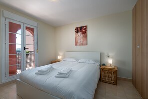2 chambres, fer et planche Ă repasser, Wi-Fi gratuit