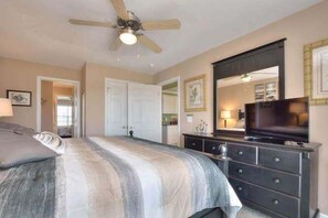 3 chambres, fer et planche à repasser, Wi-Fi gratuit, draps fournis
