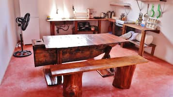 雪櫃、焗爐、爐具、廚房用具/餐具/器皿