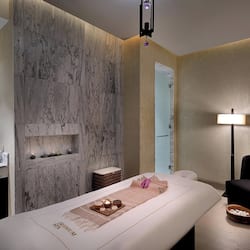 Couples treatment room(s), hot tub, steam room, hot stone massages