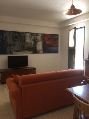 Studio | Oppholdsområde | Flatskjerm-TV