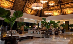 Interior - Mayan Palace, Acapulco- a beautiful beachfront resort, 2 bedroom suite (Acapulco)