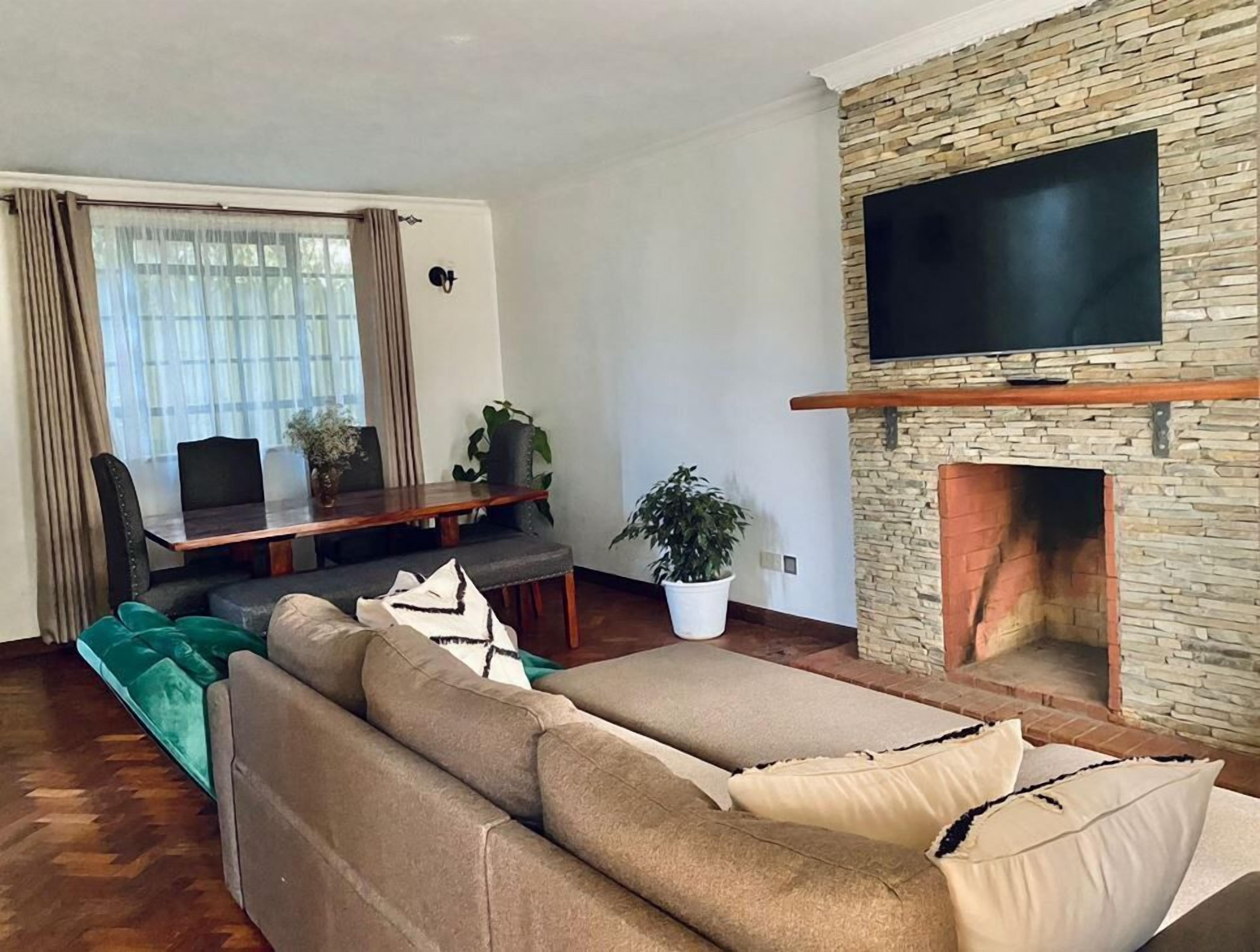 2 bedrooms, in-room safe, desk, bed sheets