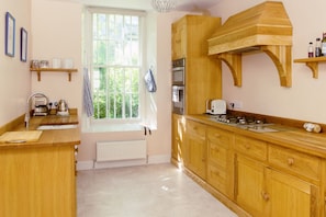 Pleasant 2-Storey City Apartment with Garage | Private kitchen | Fridge, microwave, oven, stovetop