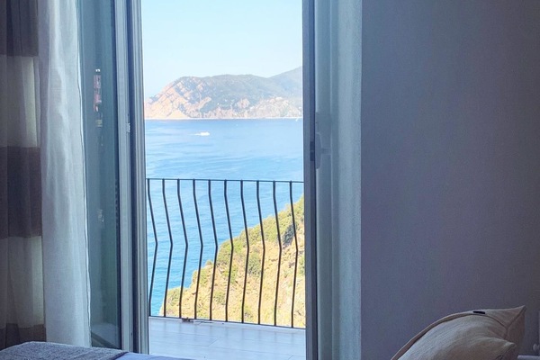 Honeymoon Apartment, Kitchenette, Sea View | Premium bedding, down comforters, individually decorated