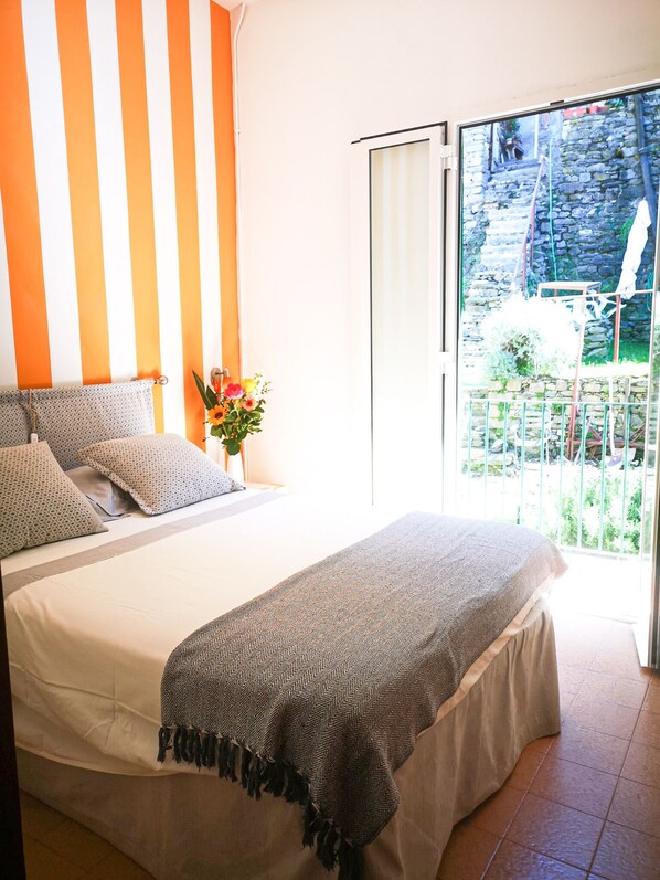 Economy Double Room, Shared Bathroom