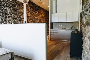 Deluxe Suite | Private kitchen | Coffee/tea maker, electric kettle - Punto Zero (Vernazza)