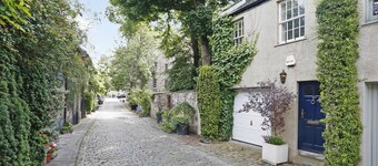 Central New Town Apartment