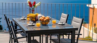 CalhetaScape by Our Madeira