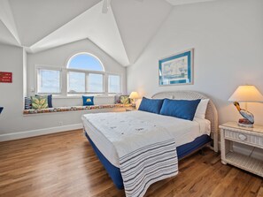 4 slaapkamers, een strijkplank/strijkijzer, reisbedje, gratis wifi