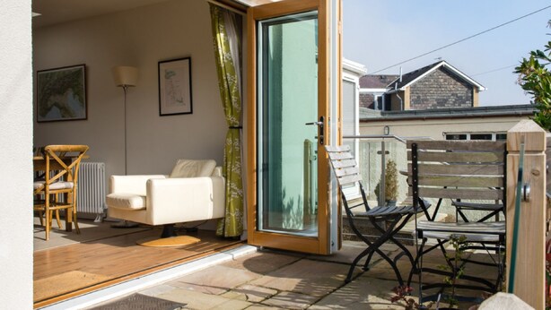 Leilighet – deluxe, 3 soverom, hageutsikt | Terrasse/patio