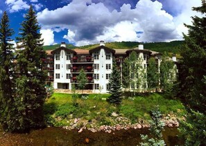 Exterior - Austrian Condo Vail Village, Breakfast, Daily Housekeeping Parking
3 Bed, 3 Bath (Vail)