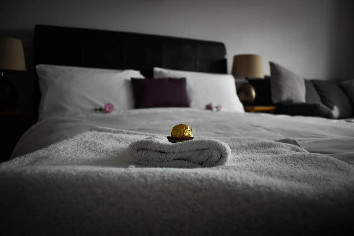Doppelzimmer, mit Bad (Yew 2nd floor)