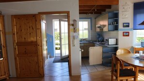 House (Zum Hallenbad 19) | Living area | TV - Doppelhaushälfte Hooksiel (Wangerland)