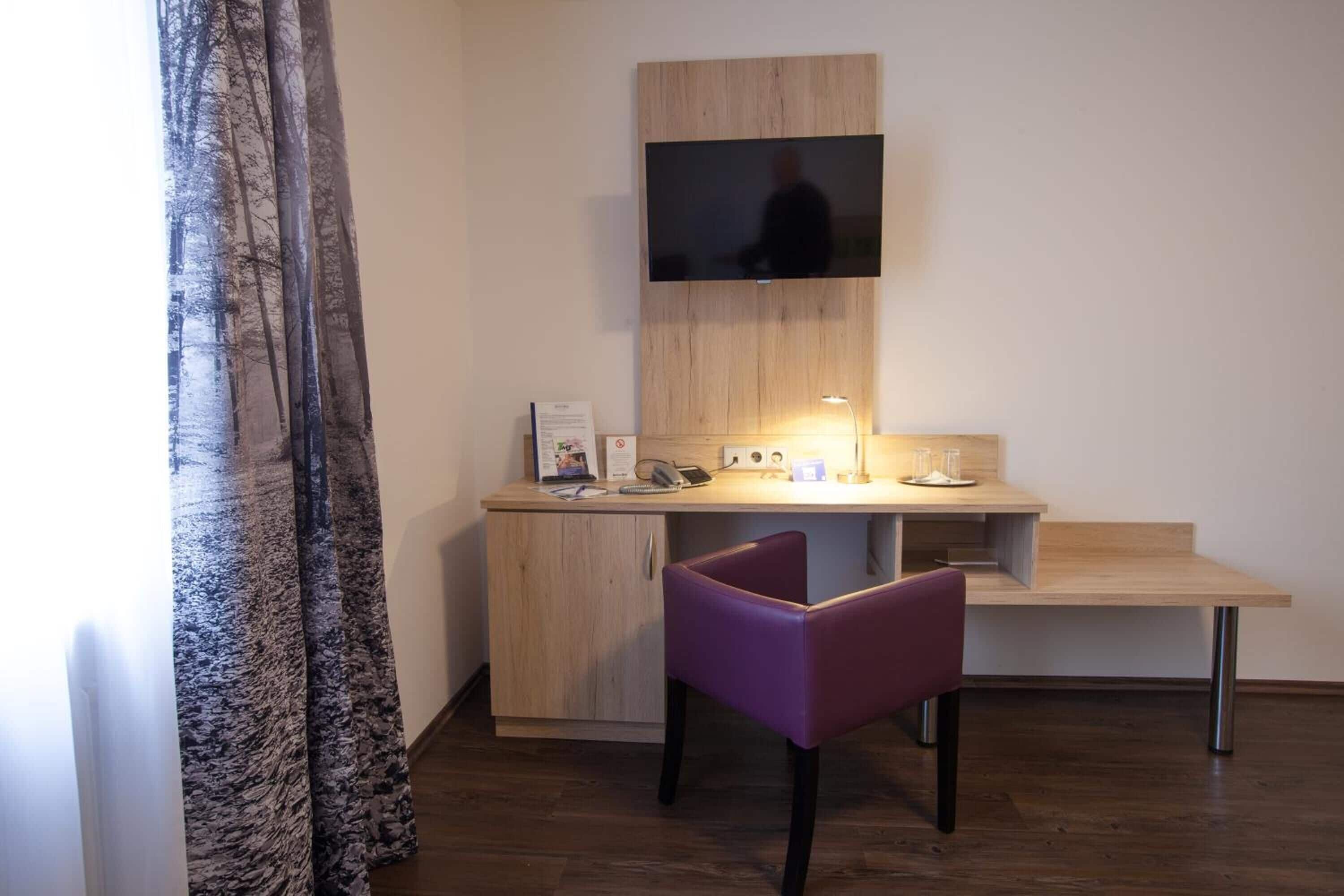 1 bedroom, minibar, desk, blackout curtains