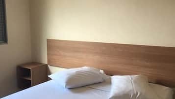 Standard Apartment | Desk, laptop workspace, free WiFi, bed sheets