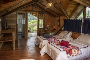 Individually decorated, individually furnished, blackout curtains - Eco Hotel las Palmas de Cocora (Salento)