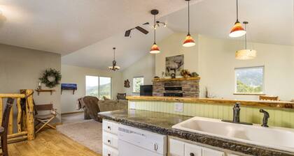 Nauti kauniista vuoristomaisemista Mountain Meadow Housen kaikkiin suuntiin