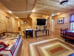 3 bedrooms, free WiFi, bed sheets