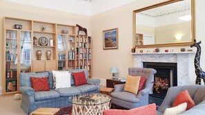 Luxury Apartment, 2 Bedrooms, City View | Interior - Luxury Central Old Town Suite Edinburgh (Edinburgh)