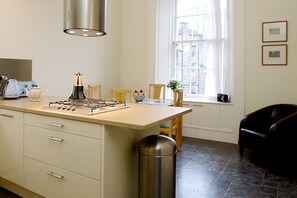 Luxury Apartment, 2 Bedrooms, City View | Private kitchen - Luxury Central Old Town Suite Edinburgh (Edinburgh)