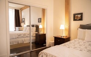 3 bedrooms, iron/ironing board, Internet, bed sheets - Le Cartier - Royal Dalhousie (QUEBEC)